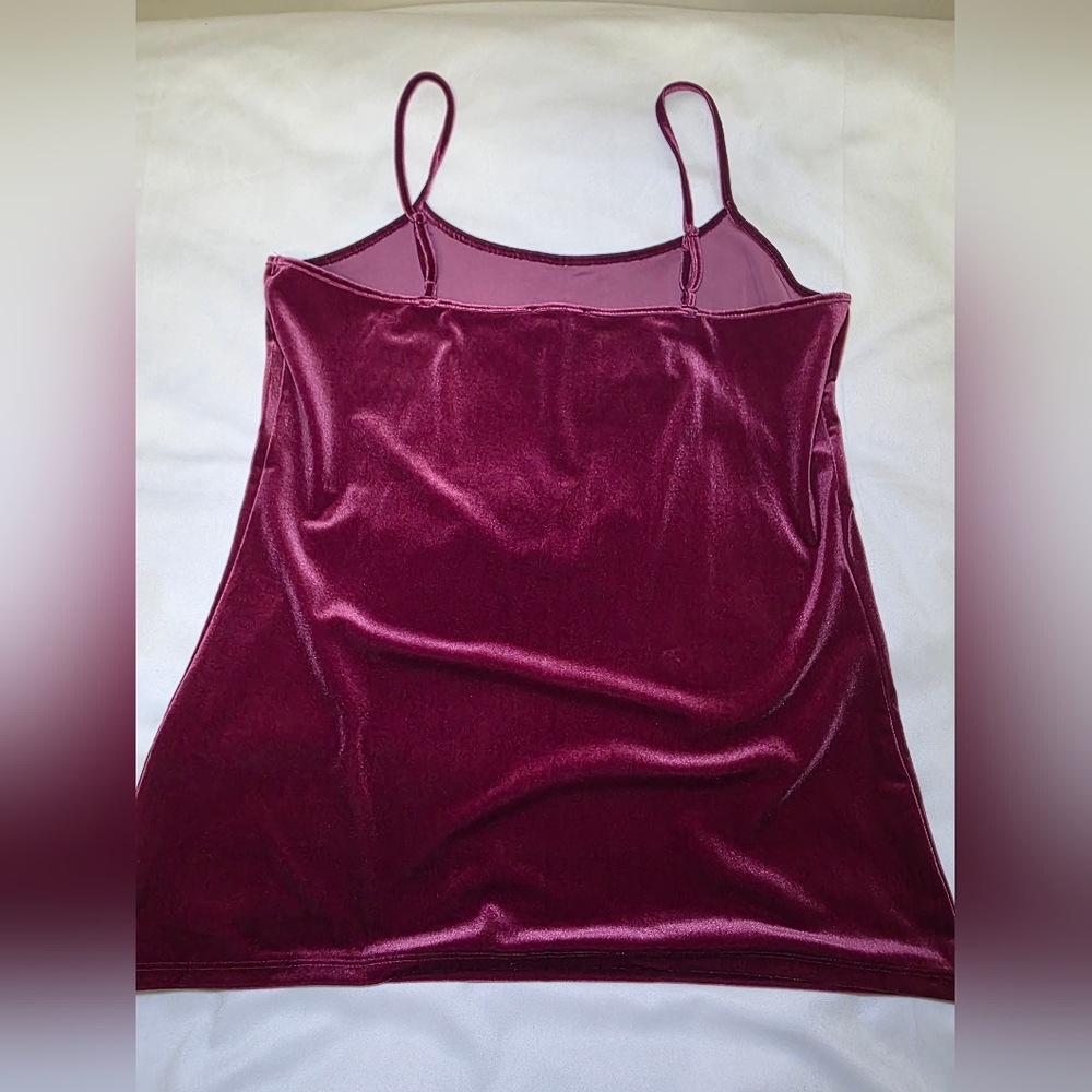 Loft Outlet Adjustable Strap Velvety Camisole Tank- Size XL Maroon/Burgundy - Picture 4 of 7